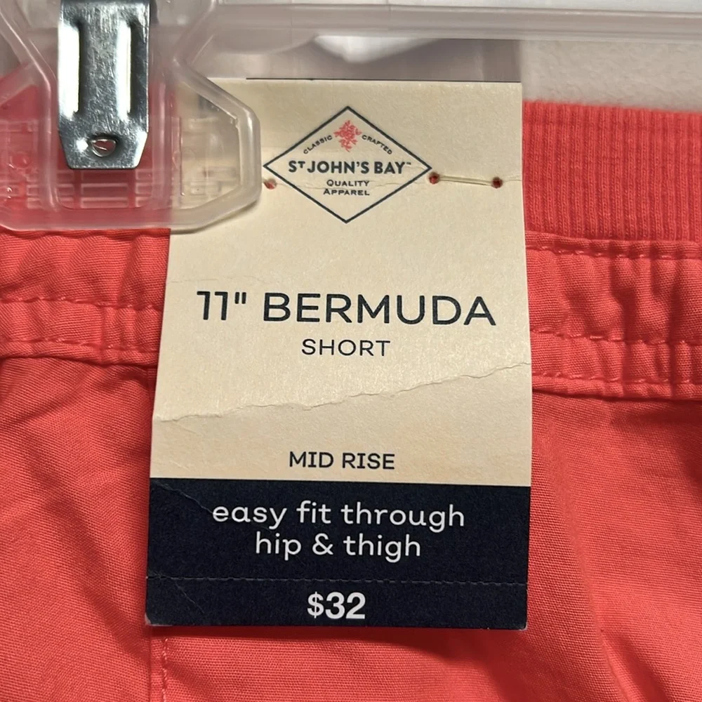St Johns Bay George Peach Pink Mid Rise Cargo Bermuda Shorts Size 16 NWT